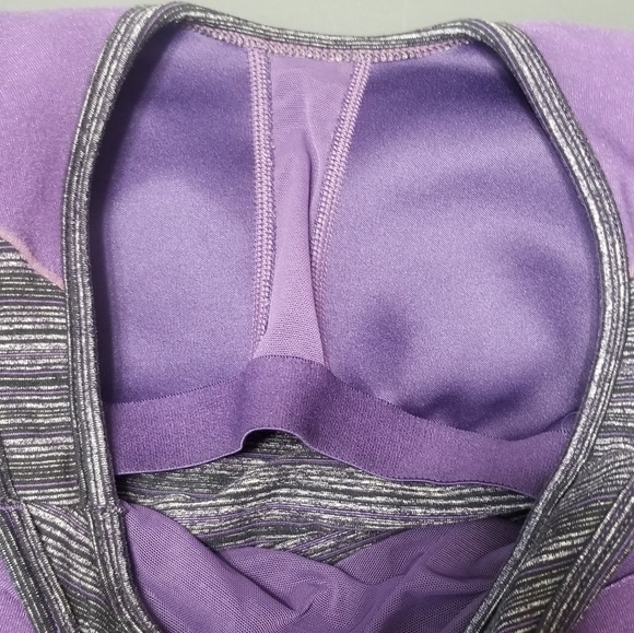 Athleta Layered Workout Tank with Built in Bra. Size Small. EUC. - Picture 9 of 10